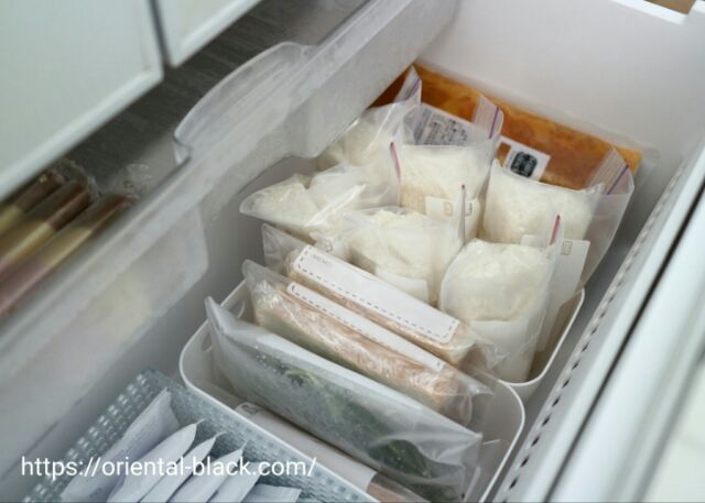 冷凍庫で保存しているお米の画像