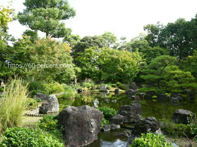 城南宮の平安の庭の池の庭の画像